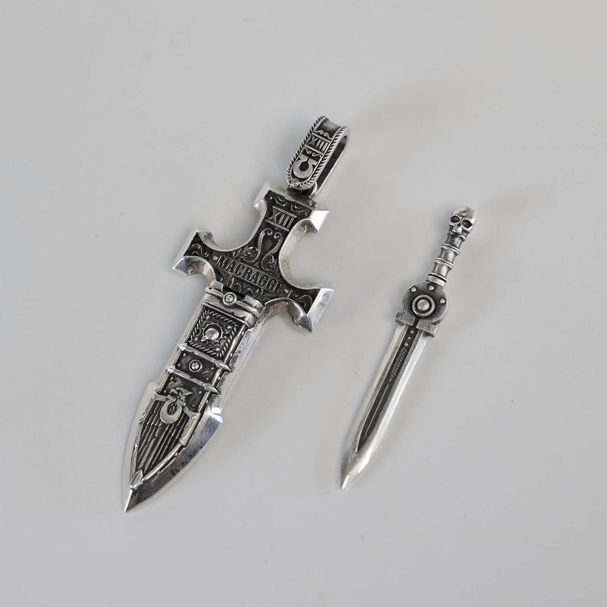 Warhammer 40K Blade of Roboute Guilliman Gladius Incandor Pendant by Starforged - Image 5