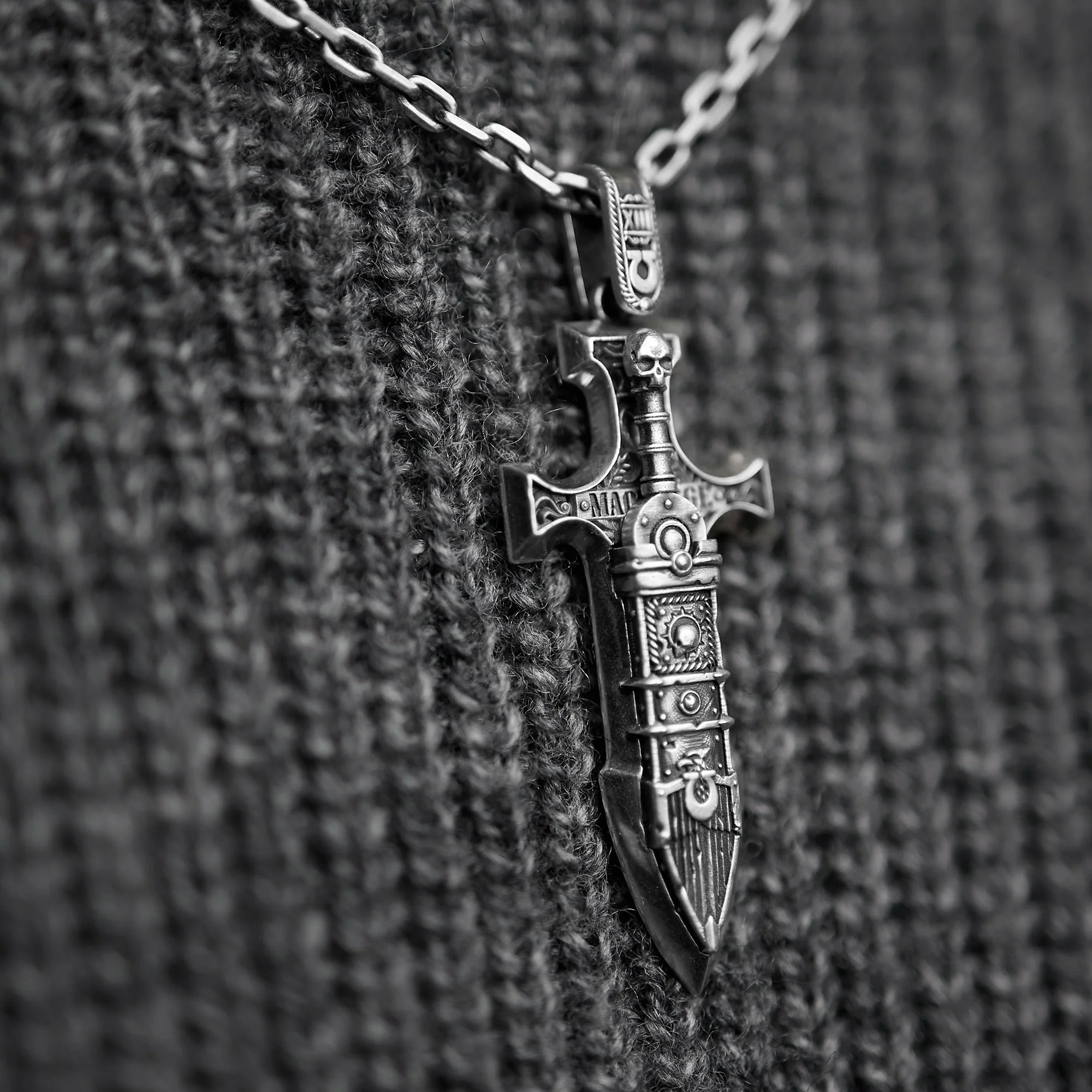 Warhammer 40K Blade of Roboute Guilliman Gladius Incandor Pendant by Starforged - Image 8