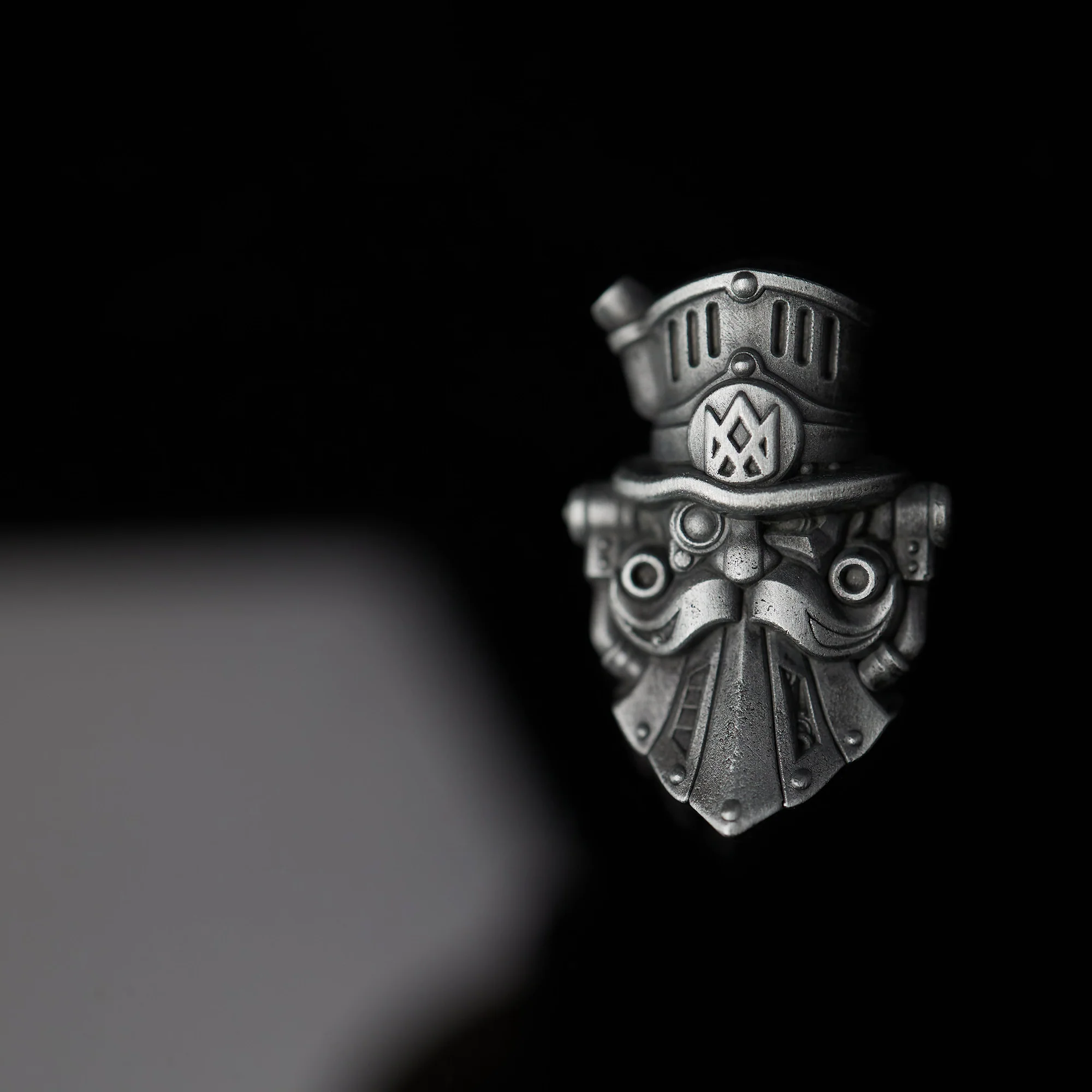 Warhammer Age of Sigma Brokk Grungsson Pin Badge AOS Lord-Magnate of Barak Nar Brooch Starforged - Image 5