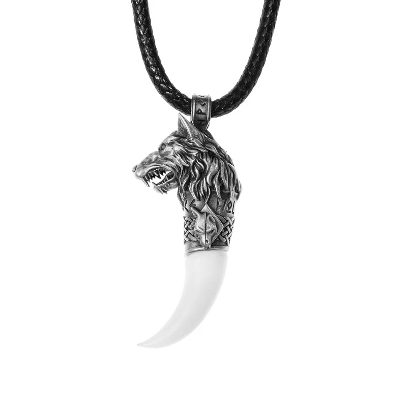 Starforged Warhammer 40K Space Wolves Fang of Fenris Pendant Necklace Game Peripheral Christmas Gifts - Image 2